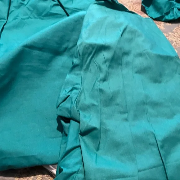 Surgeon Scrubs - Picture 5 of 5